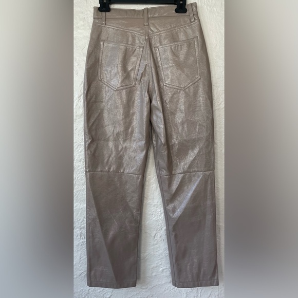 Abercrombie & Fitch Women’s Ultra High Rise the 90s Straight Curve Love; 28 / 6 - Picture 3 of 6